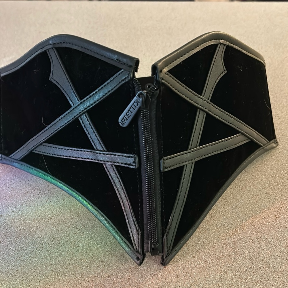 Adjustable belt